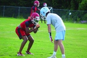 RedDevilsfootballBrandonJohnsonplaysdefense7-on-7FoardJuly102019
